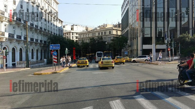 Η εικόνα της Αθήνας στην εποχή των capital controls -Αδειοι δρόμοι, πεσμένη κίνηση [εικόνες] | iefimerida.gr 13