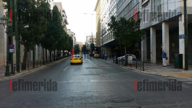 Η εικόνα της Αθήνας στην εποχή των capital controls -Αδειοι δρόμοι, πεσμένη κίνηση [εικόνες] | iefimerida.gr 3