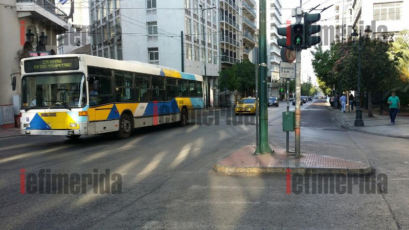 Η εικόνα της Αθήνας στην εποχή των capital controls -Αδειοι δρόμοι, πεσμένη κίνηση [εικόνες] | iefimerida.gr 8