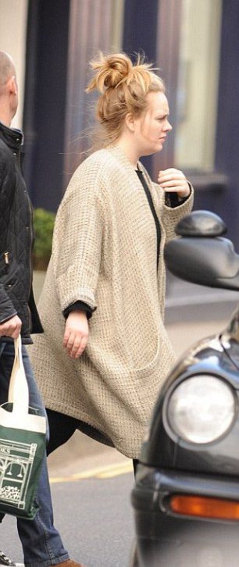 Η Αdele όταν ξυπνάει το πρωί, έχει το μαύρο της το χάλι [εικόνες] | iefimerida.gr 1