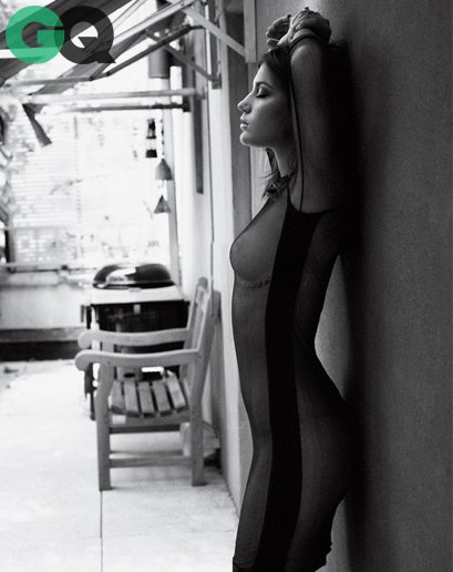 Η (γυμνή) ζωή της Αντέλ Εξαρχόπουλος -Το 20χρονο αστέρι του Γαλλικού κινηματογράφου βάζει φωτιά στο GQ [εικόνες] | iefimerida.gr 3