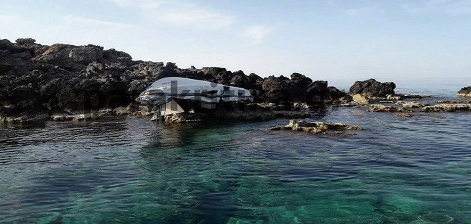 Ματωμένο μπάτσελορ -Σήμερα το τελευταίο αντίο στα αδέλφια που χάθηκαν στο δυστύχημα με το σκάφος | iefimerida.gr 1
