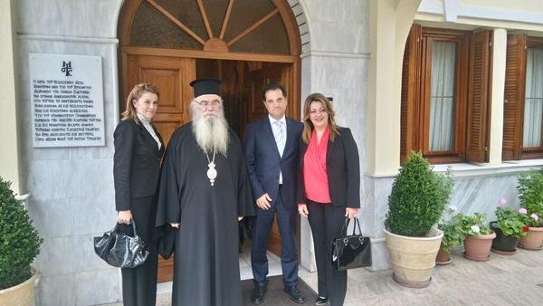 Παντού με την Ευγενία ο Αδωνις [εικόνες] | iefimerida.gr 3