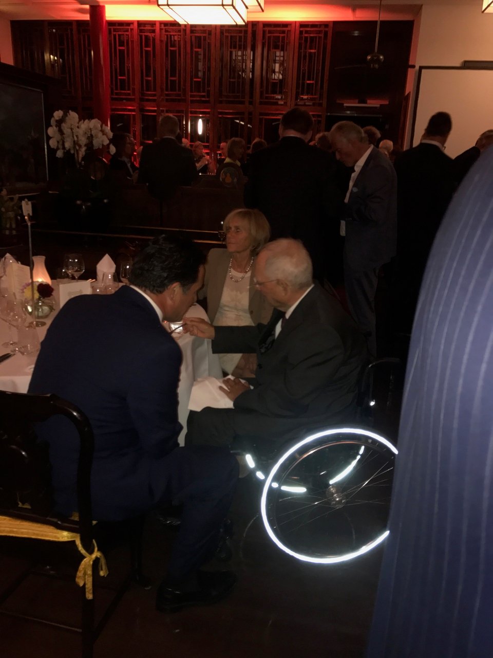 Το τετ α τετ Αδωνι-Σόιμπλε για την Ελλάδα -Συνομιλία και με τη Μέρκελ [εικόνες] | iefimerida.gr 1