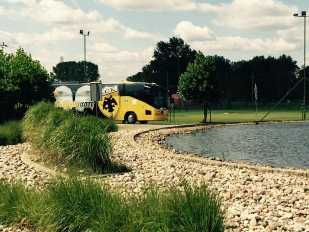 Εφτασε στην Πολωνία η ΑΕΚ - Ξεκινά το απόγευμα η προετοιμασία [εικόνες] | iefimerida.gr 1