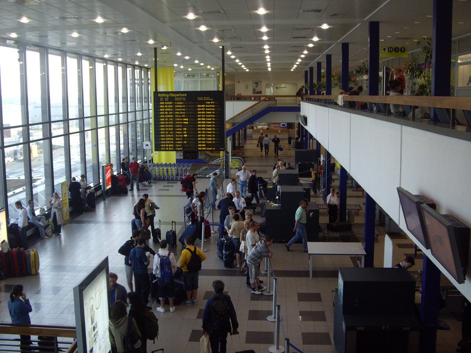 Ποια ελληνικά αεροδρόμια μισούν οι τουρίστες - Αλλά στα κορυφαία της Ευρώπης το «Ελ. Βενιζέλος» [εικόνες] | iefimerida.gr 4