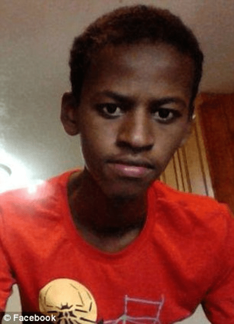 Απίστευτο βίντεο -Η στιγμή που ο 16χρονος που ταξίδεψε στους τροχούς αεροπλάνου, πηδά στο έδαφος και τα... χάνει που είναι ζωντανός [βίντεο] | iefimerida.gr 0