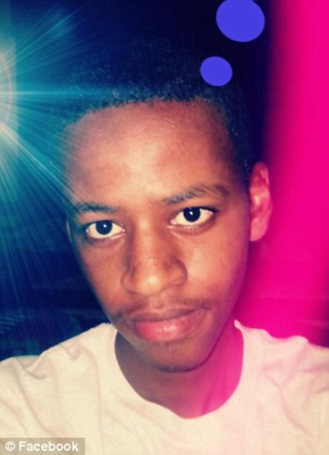 Απίστευτο βίντεο -Η στιγμή που ο 16χρονος που ταξίδεψε στους τροχούς αεροπλάνου, πηδά στο έδαφος και τα... χάνει που είναι ζωντανός [βίντεο] | iefimerida.gr 1