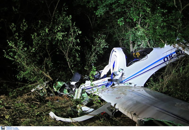 Τραγωδία στη Λάρισα: Νεκροί οι δύο επιβαίνοντες του μονοκινητήριου αεροσκάφους [εικόνες] | iefimerida.gr 0