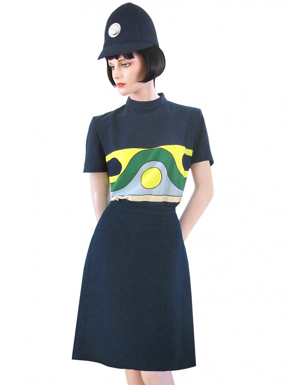 Οι πιο τρελές στολές αεροσυνοδών -Περίεργα σχέδια, απίθανα καπέλα και «έκρηξη» χρωμάτων [εικόνες] | iefimerida.gr 2