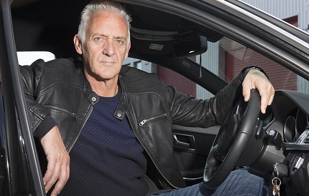 «Σταθμευμένο» αυτοκίνητο διένυσε 1.300 χιλιόμετρα ενώ ήταν σε πάρκινγκ αεροδρομίου [εικόνες] | iefimerida.gr 1