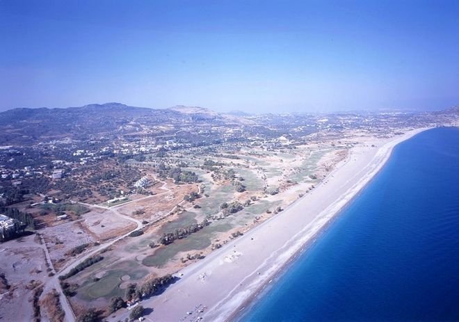 Ποιος είναι ο ομογενής Μάικ Αγγελιάδης που πήρε το «φιλέτο» στο Αφάντου Ρόδου -Ξεκίνησε τσαγκάρης στην Αμερική [εικόνες] | iefimerida.gr 0