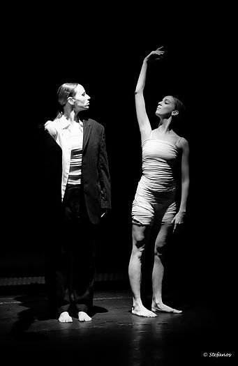 «Κοίτα μέσα» σε σένα με χορό στο θέατρο Αβατον [εικόνες, βίντεο] | iefimerida.gr 1