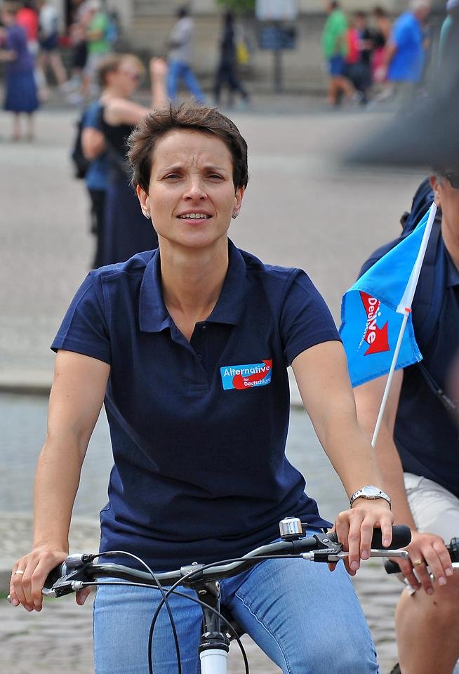 Σοκ στη Γερμανία: Αυτή η γυναίκα κέρδισε τις εκλογές, με το ακραίο κόμμα AfD [εικόνες] | iefimerida.gr 1