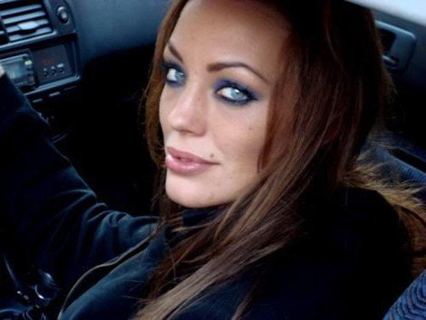 Η μάχη των κερκίδων -Οι καλλονές σύντροφοι των άσων της Γιουβέντους και η «Αντζελίνα Τζολί» του ποδοσφαιριστή του Ολυμπιακού [εικόνες] | iefimerida.gr 10