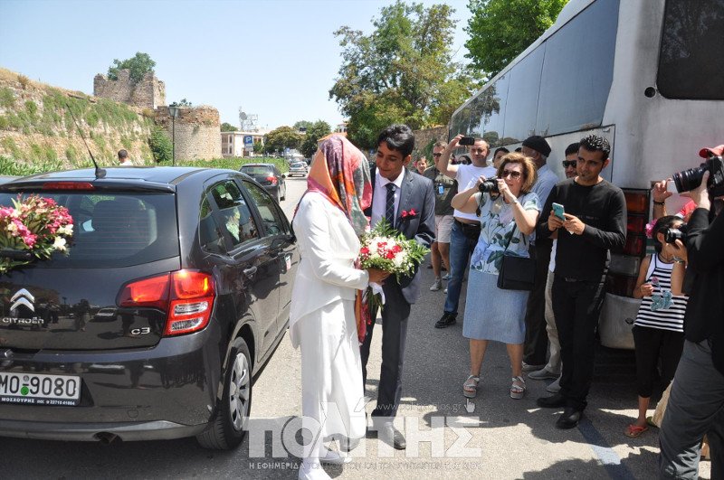 Ο πρώτος γάμος Αφγανών προσφύγων στη Χίο [εικόνες]  | iefimerida.gr 2