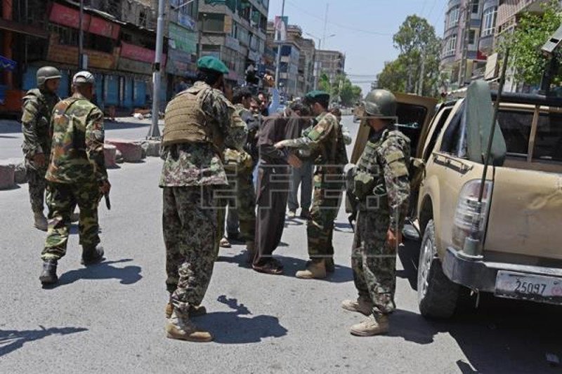 Αφγανιστάν: 6 νεκροί και 17 τραυματίες από επίθεση του ISIS στον κρατικό ραδιοτηλεοπτικό σταθμό [εικόνες] | iefimerida.gr 1