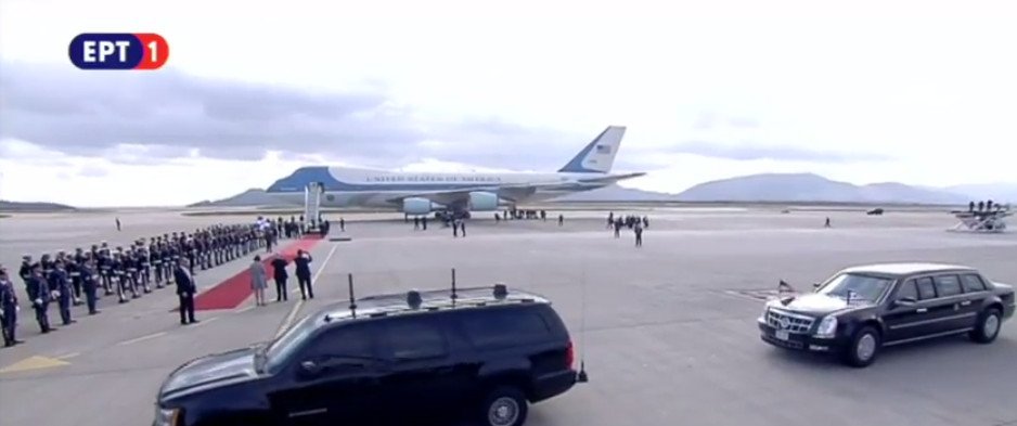 Καρέ καρέ η άφιξη του Μπαράκ Ομπάμα στην Αθήνα: Το Air Force One, το «Κτήνος», η αυτοκινητοπομπή με τα 30 αμάξια! [εικόνες] | iefimerida.gr 7