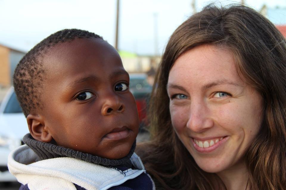 Τα Ελληνόπουλα που θέλουν να αλλάξουν τον κόσμο -Το ζευγάρι που ξενιτεύτηκε λόγω κρίσης, τώρα μεταδίδουν την ελπίδα [εικόνες&βίντεο]  | iefimerida.gr 1