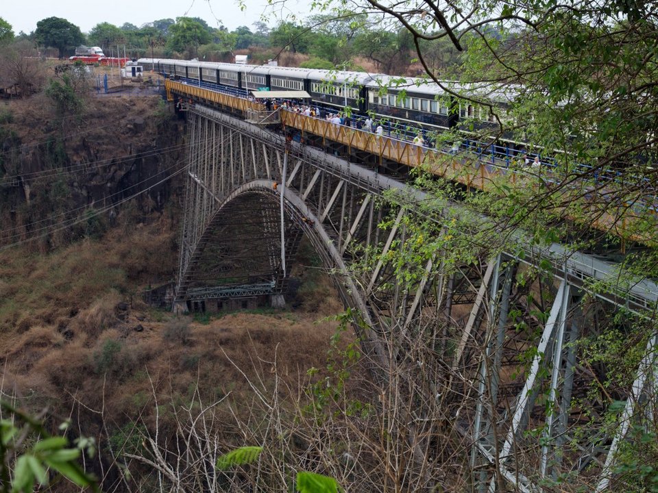Στις ράγες της χλιδής -Ταξιδεύοντας με πεντάστερα τρένα [εικόνες] | iefimerida.gr 2