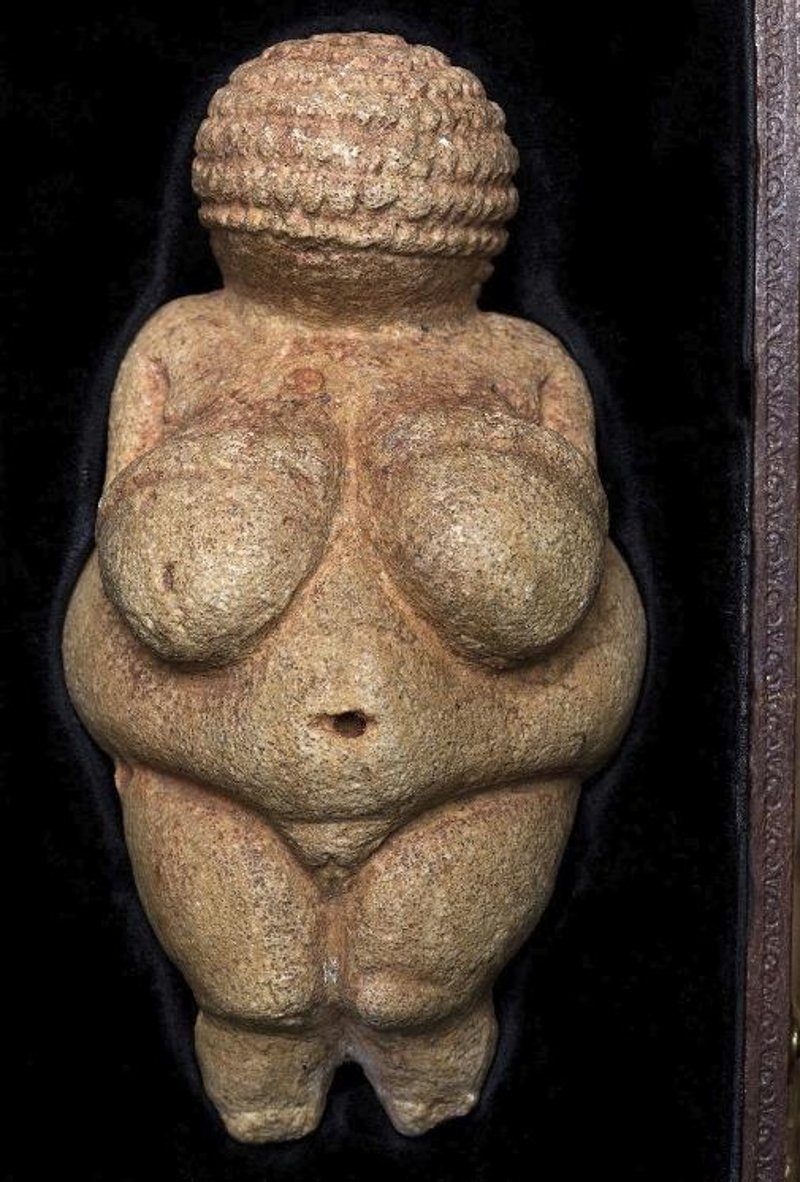 «Συγγνώμη» του Facebook για την απαγόρευση ανάρτησης με το  αγαλματίδιο της Αφροδίτης του Βίλλεντορφ [εικόνα] | iefimerida.gr 0