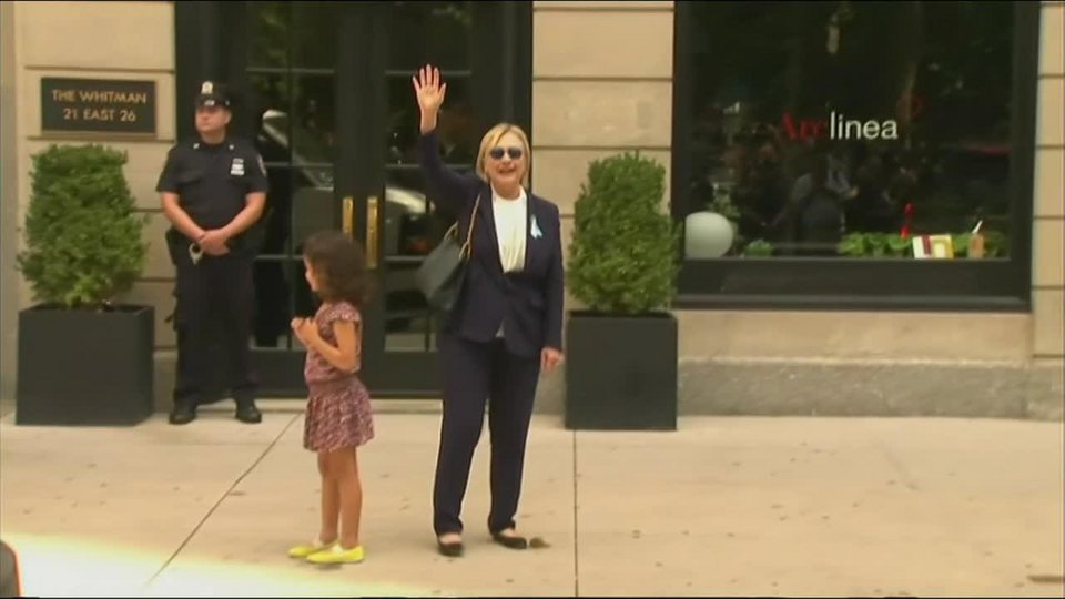 Η στιγμή που η Χίλαρι Κλίντον καταρρέει δημόσια, σαν πάνινη κούκλα [βίντεο] | iefimerida.gr 0