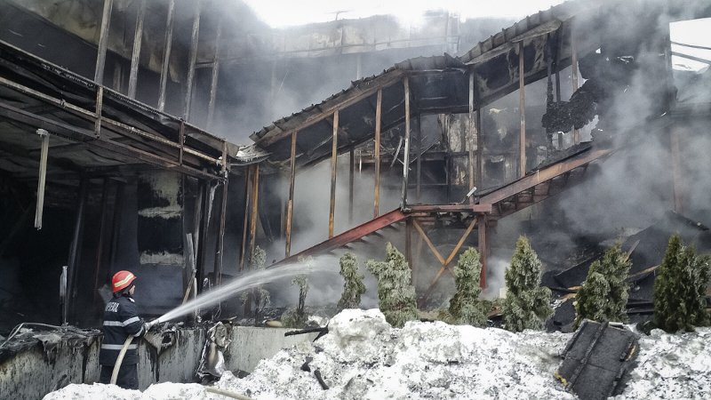 Κόλαση φωτιάς σε κλαμπ στο Βουκουρέστι -40 τραυματίες [εικόνες & βίντεο]  | iefimerida.gr 1