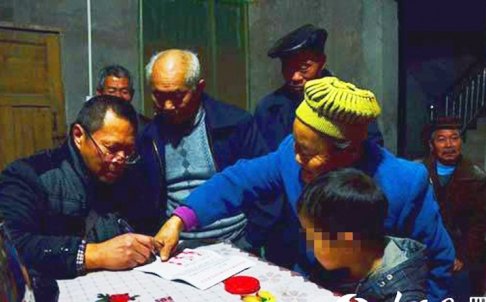 Το δράμα ενός 8χρονου αγοριού-Το διώχνουν από το χωριό του γιατί έχει AIDS [εικόνες] | iefimerida.gr 0