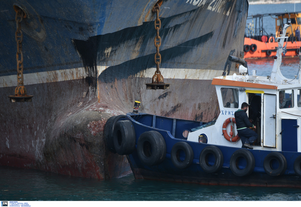 Στην επιφάνεια ξανά το «Αγία Ζώνη ΙΙ»- Το τελευταίο ταξίδι του μοιραίου για τον Σαρωνικό πλοίου [εικόνες] | iefimerida.gr 0