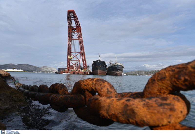 Στην επιφάνεια ξανά το «Αγία Ζώνη ΙΙ»- Το τελευταίο ταξίδι του μοιραίου για τον Σαρωνικό πλοίου [εικόνες] | iefimerida.gr 10