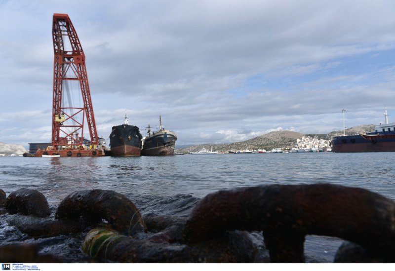 Στην επιφάνεια ξανά το «Αγία Ζώνη ΙΙ»- Το τελευταίο ταξίδι του μοιραίου για τον Σαρωνικό πλοίου [εικόνες] | iefimerida.gr 8