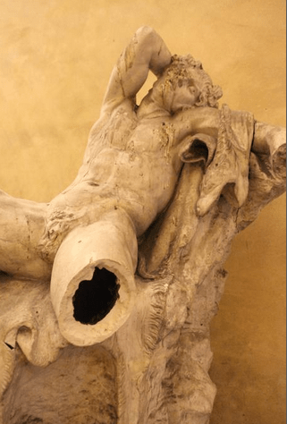 Οι selfies καταστρέφουν την τέχνη -Μαθητής έσπασε γλυπτό σε μουσείο προσπαθώντας να φωτογραφηθεί [εικόνες] | iefimerida.gr 0