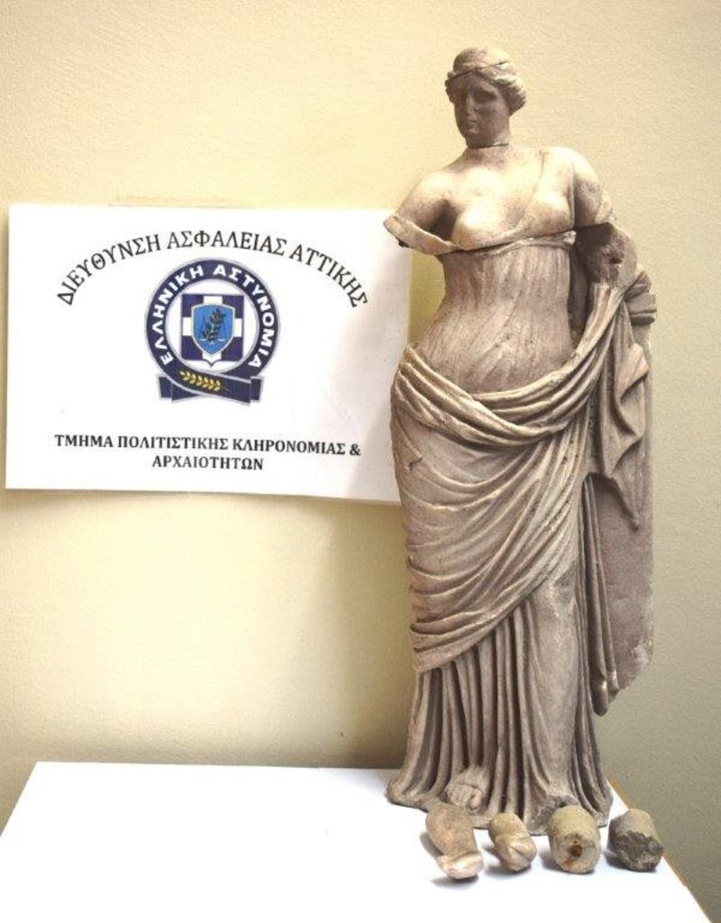 Αρχαιοκάπηλος ετοιμαζόταν να πουλήσει άγαλμα της Αφροδίτης και άλλα αντικείμενα για 350.000 ευρώ | iefimerida.gr 0