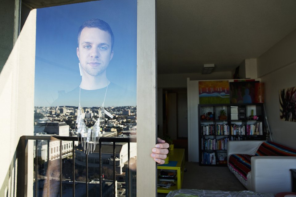 Πορτραίτα νέων που αυτοπροσδιορίζονται άφυλοι -Γιατί δεν δέχονται την ταυτότητα του αρσενικού ή του θηλυκού [εικόνες] | iefimerida.gr 1