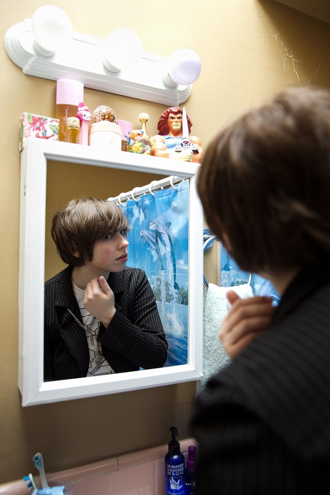 Πορτραίτα νέων που αυτοπροσδιορίζονται άφυλοι -Γιατί δεν δέχονται την ταυτότητα του αρσενικού ή του θηλυκού [εικόνες] | iefimerida.gr 2