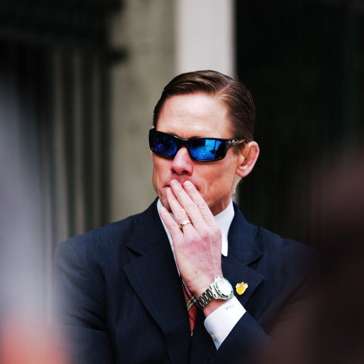 Επίσκεψη Ομπάμα: Πράκτορας βγαλμένος από το... Matrix [εικόνες] | iefimerida.gr 1