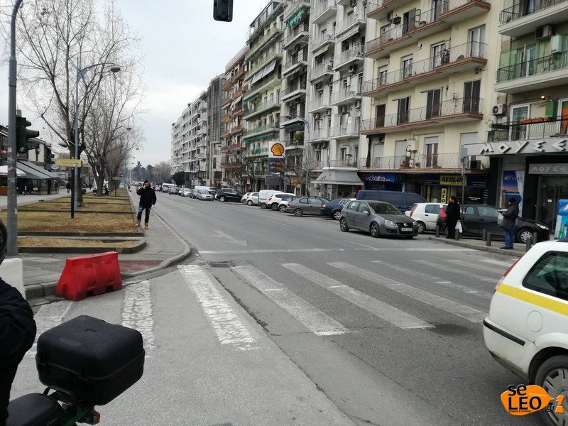 Θεσσαλονίκη: Εγγραφα περιείχε η «ύποπτη» βαλίτσα -Δόθηκε στην κυκλοφορία η οδός Αγγελάκη | iefimerida.gr 1