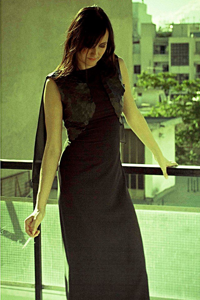 Η φάνκι διακοσμήτρια που ήθελε να γίνει σχεδιάστρια μόδας και τα κατάφερε -Οι δημιουργίες της απογειώνουν τη θηλυκότητα [εικόνες] | iefimerida.gr 7