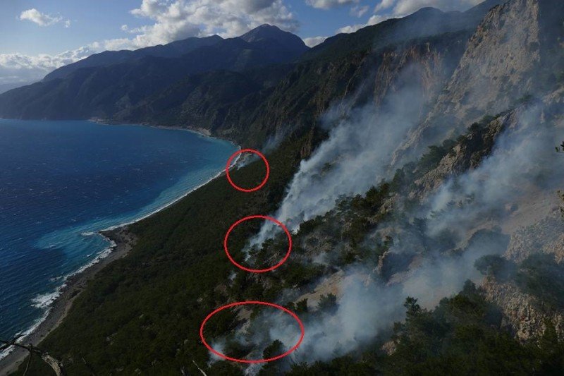 Φωτιά σε δάσος των Σφακίων -Δυσκολίες στην κατάσβεσή της [εικόνες] | iefimerida.gr 1