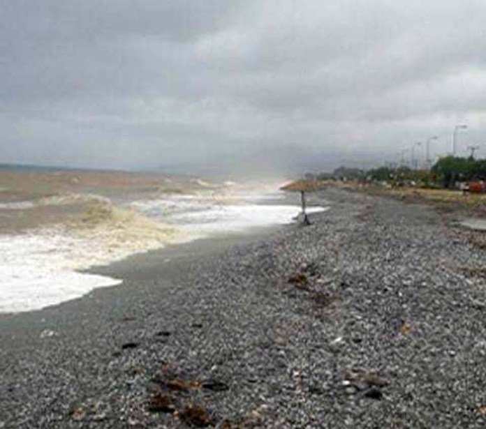 Η κακοκαιρία ανακάτεψε τη θάλασσα στη Λάρισα -Εγινε λάσπη, εικόνες χειμώνα [εικόνες] | iefimerida.gr 0