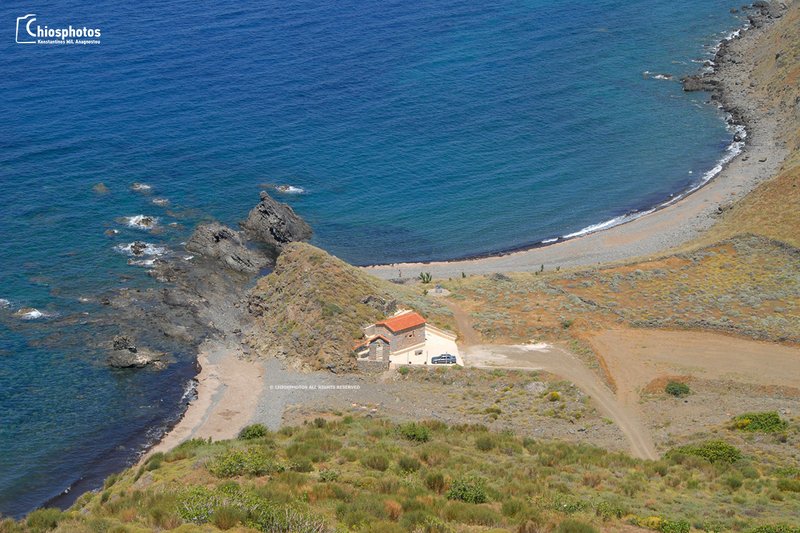 Η πανέμορφη και απομονωμένη παραλία Αγιος Γεώργιος Κρασάς στη Χίο [εικόνες & βίντεο] | iefimerida.gr 1