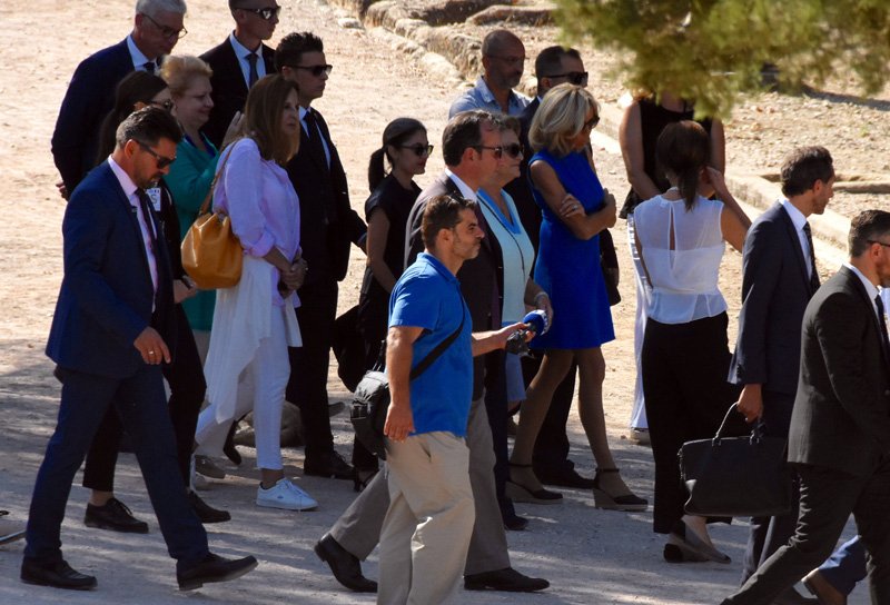 «Πώς σας φάνηκε η Αθήνα;» -«Θα μείνω εδώ, δεν φεύγω!» απάντησε η Μπριζίτ Μακρόν [εικόνες] | iefimerida.gr 1