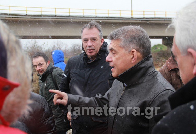 Ερχεται νέος χιονιάς - Ενας νεκρός και τεράστιες ζημιές από την κακοκαιρία | iefimerida.gr 15