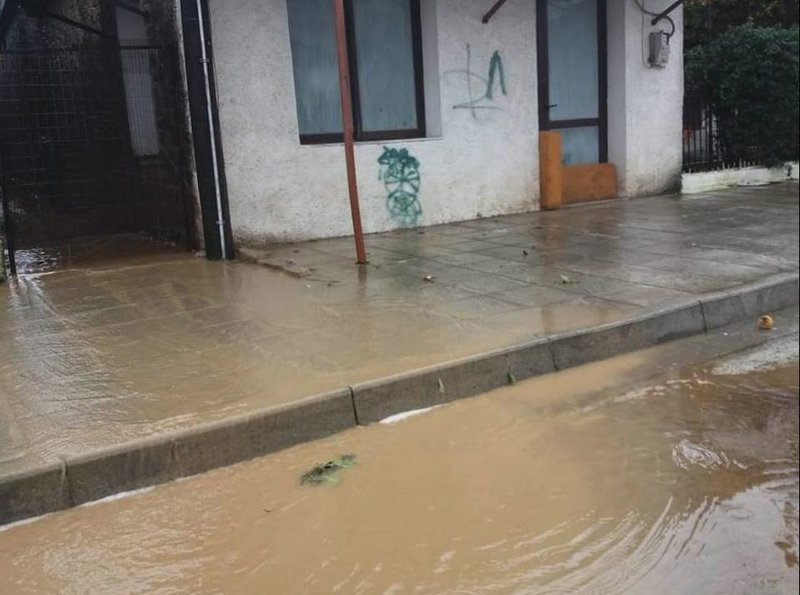Σαρώνει η κακοκαιρία «Πηνελόπη» -Πλημμύρες, κατολισθήσεις, ζημιές, αποκομμένα χωριά [εικόνες & βίντεο] | iefimerida.gr 12