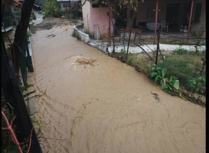 Σαρώνει η κακοκαιρία «Πηνελόπη» -Πλημμύρες, κατολισθήσεις, ζημιές, αποκομμένα χωριά [εικόνες & βίντεο] | iefimerida.gr 14