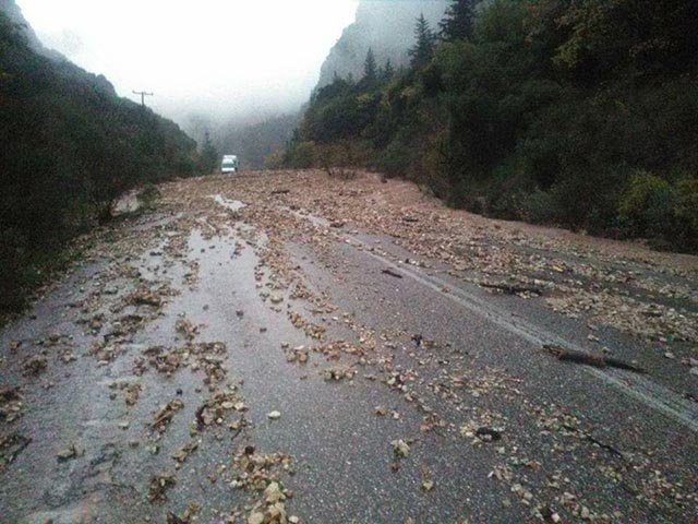 Στο έλεος της κακοκαιρίας Αιτωλοακαρνανία και Ηπειρος: Μεγάλες καταστροφές [εικόνες & βίντεο] | iefimerida.gr 2