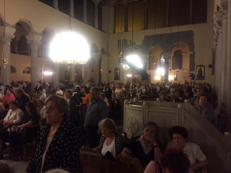 Ο Ανθιμος έκανε αγρυπνία κατά του Gay Pride στη Θεσσαλονίκη [εικόνες & βίντεο] | iefimerida.gr 2