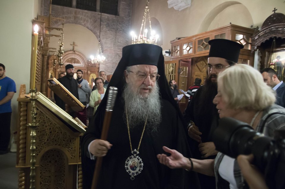 Ο Ανθιμος έκανε αγρυπνία κατά του Gay Pride στη Θεσσαλονίκη [εικόνες & βίντεο] | iefimerida.gr 8