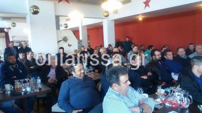  Οι αγρότες ζητούν συζήτηση στη Βουλή για τα προβλήματά τους -Με το χέρι στη μίζα των τρακτέρ [εικόνες] | iefimerida.gr 1