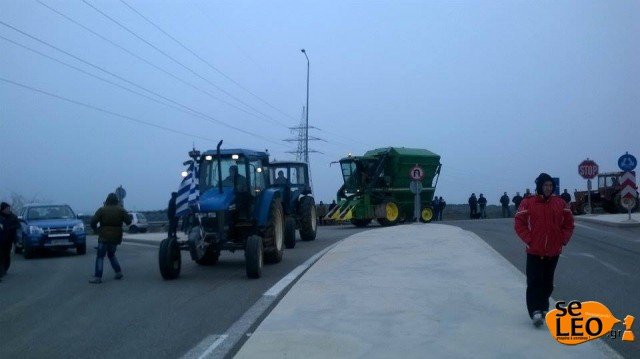 Στην Εγνατία τα τρακτέρ - Αγρότες από τις Σέρρες [εικόνες] | iefimerida.gr 5